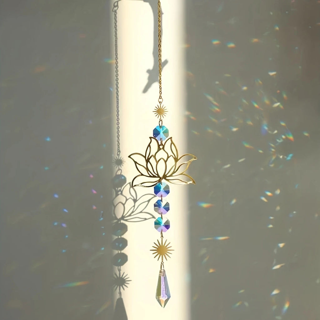 1PcMetalLotusandArtificial Crystal Suncatcher Charm Handmade Applicable Home Wind Chime Pendant Outdoor Garden Plant Decoration